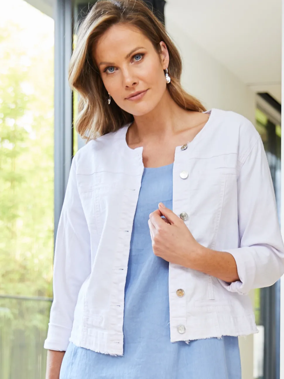 Collarless Denim Jacket - White