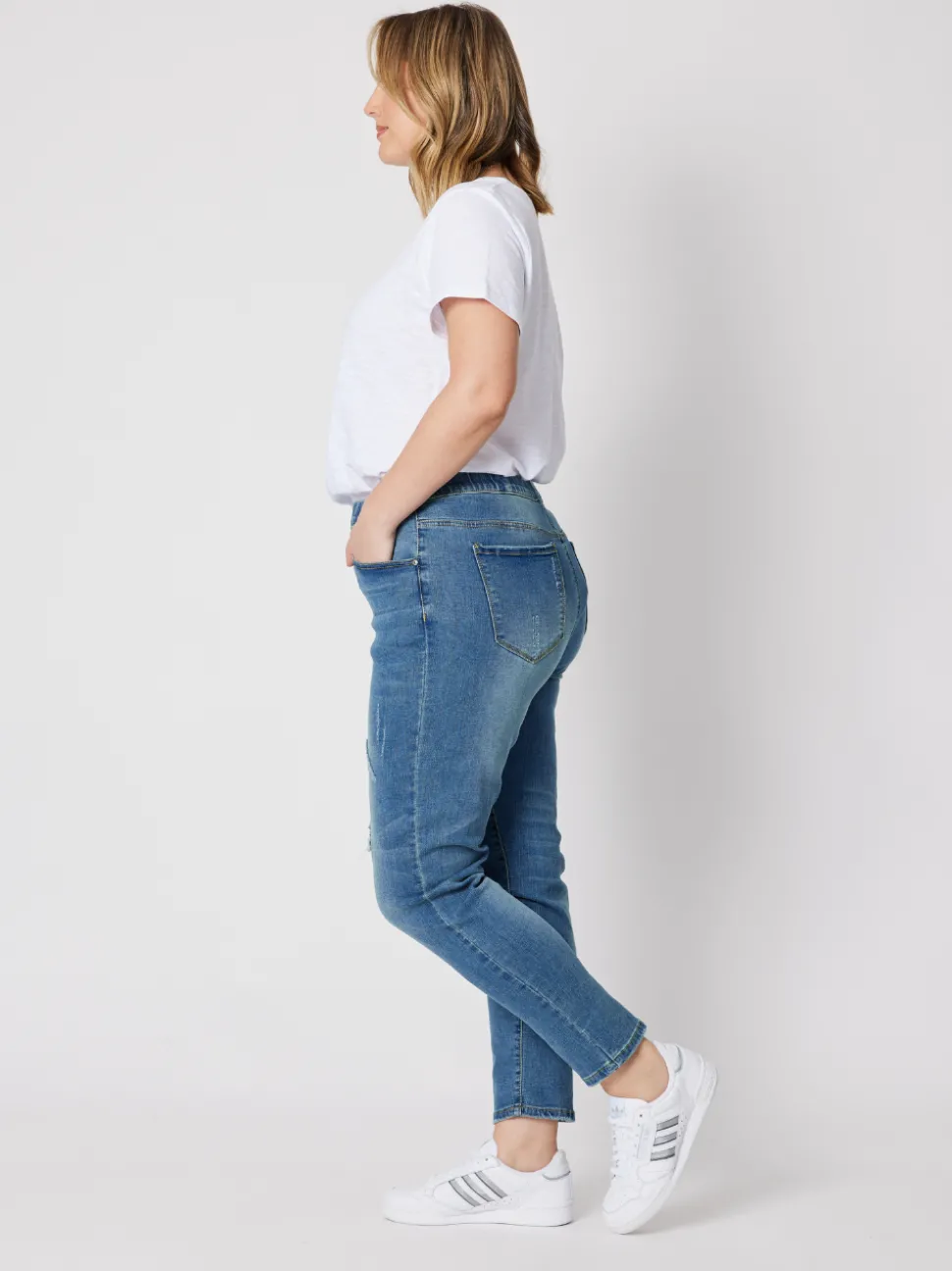 LA Stretch Pull On Jean - Denim