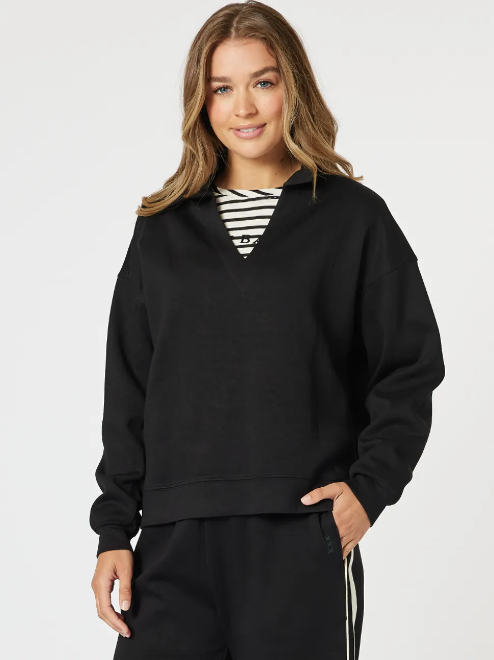 Urban V Neck Sweatshirt - Black